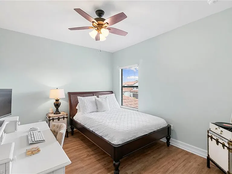 7797 Bristol Cir — Photo 10