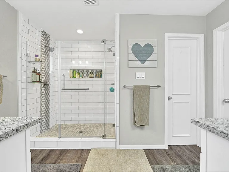 143 Bluebonnet St — Photo 21