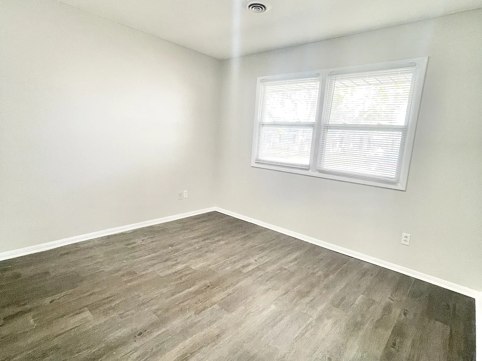 1741 Shawnee Dr — Photo 4