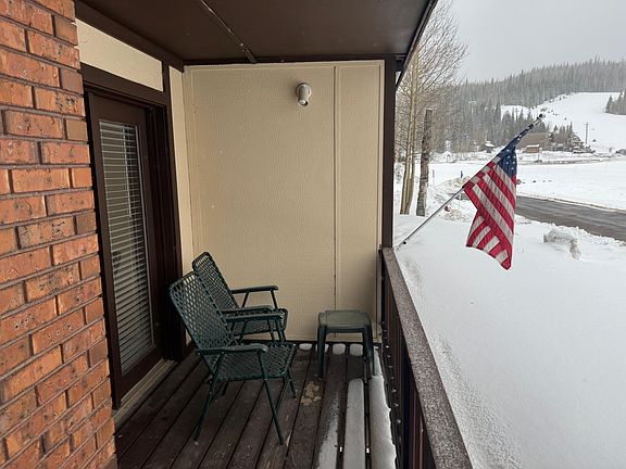 5th image of 561 S Vasels R4 A