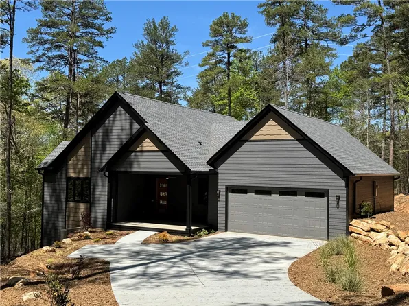 940 Coachmans Trl, West Union, SC 29696