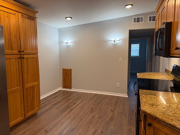 5th image of 4007 W Mango Ave