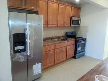 5th image of 230 Beach 32nd St #2