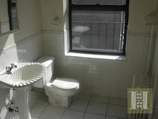 Rented by Halstead Real Estate | media 27