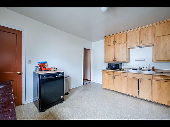5th image of 1330 Michigan Ave