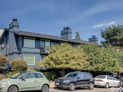 566 Highland Drive #303, Seattle, WA, 98109