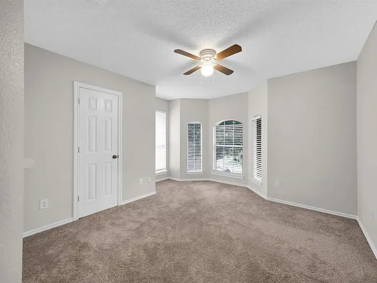 5208 Glen Springs Trl — Photo 31