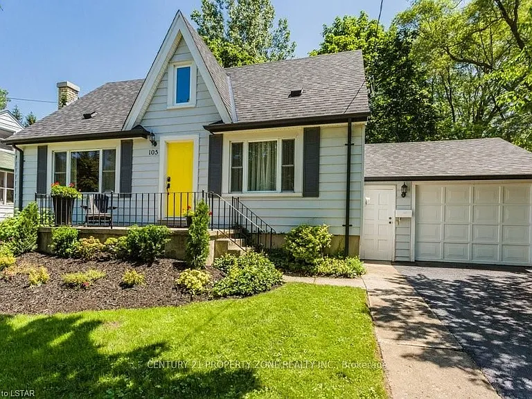 105 Foster Ave — Photo 4