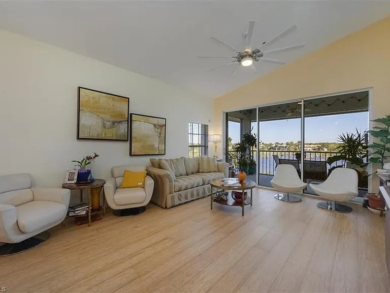 4130 Bayhead Dr #301 — Photo 2
