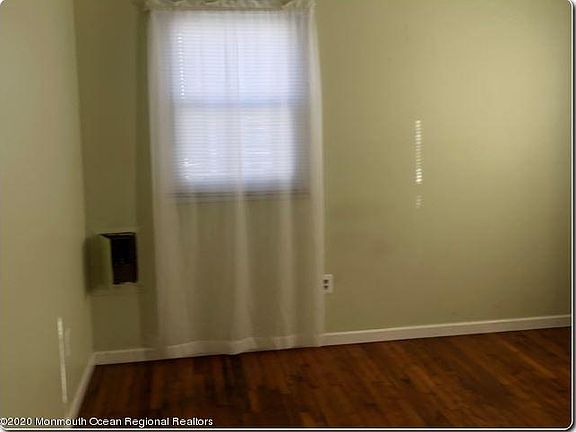 4th image of 2316 5th Ave
