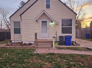 612 30th St SE, Cedar Rapids, IA 52403