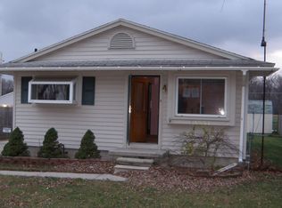 12963 Matthews St, Carleton, MI 48117