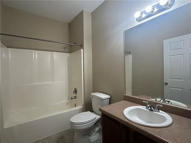 301 Bella Sera Ln — Photo 6