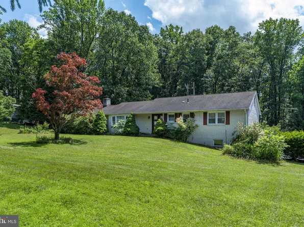 446 Alleghenyville Rd, Mohnton, PA 19540
