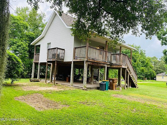 3rd image of 10103 Fournier Ave
