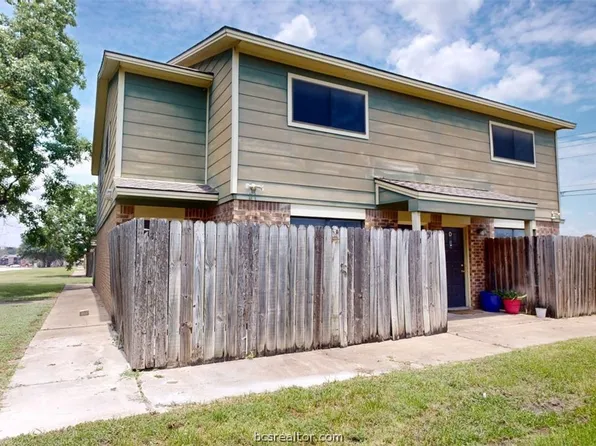 2807 Longmire Dr APT C, College Station, TX 77845