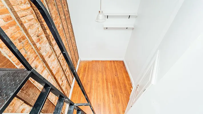 Rented by Nooklyn NYC LLC | media 19