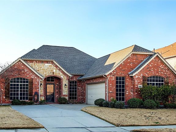 3rd image of 904 Westview Dr