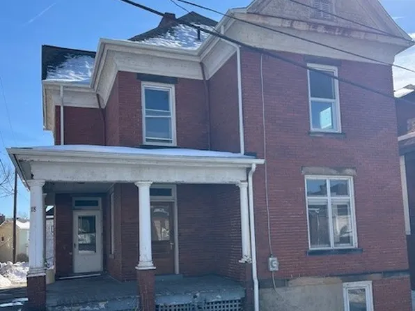 18 Observatory St, Manor, PA 15665