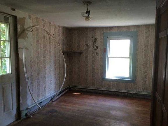 U2 dining room