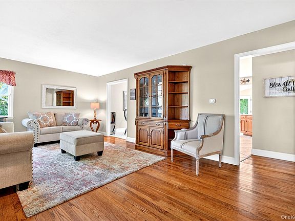 4th image of 10 N Edsall Avenue