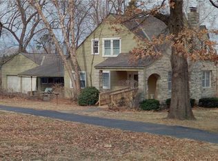 6206 Terrydale St, Overland Park, KS 66202