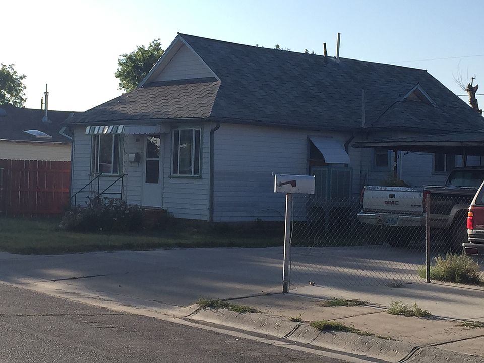 2nd image of 210 W  216 W Center