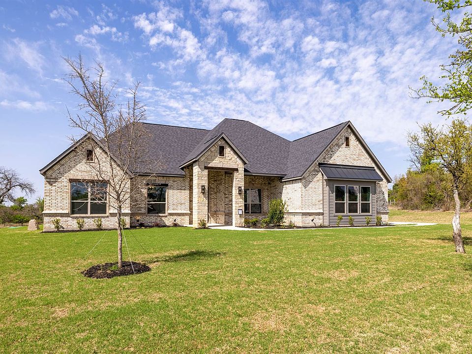 1st image of 417 Persimmon Ct