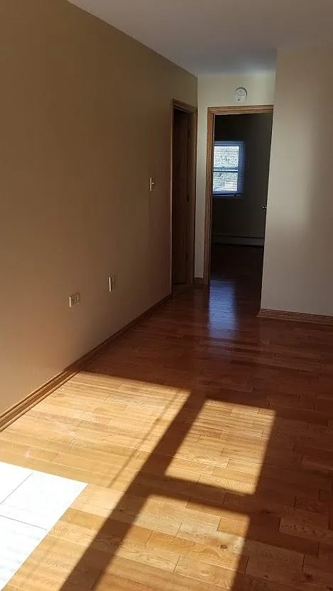 2 bed, 800 sqft, $1,500 — Photo 3