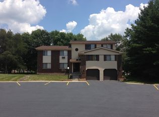 8163 Ralston Ct APT D, Crown Point, IN 46307