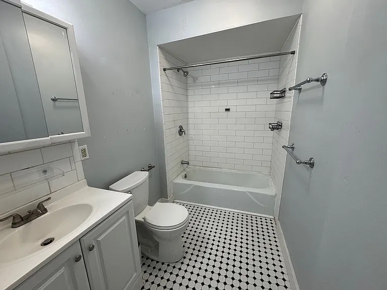 11 Park Street — Photo 25