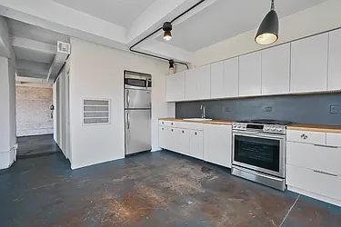 Sold by Avenue Sotheby's International Realty