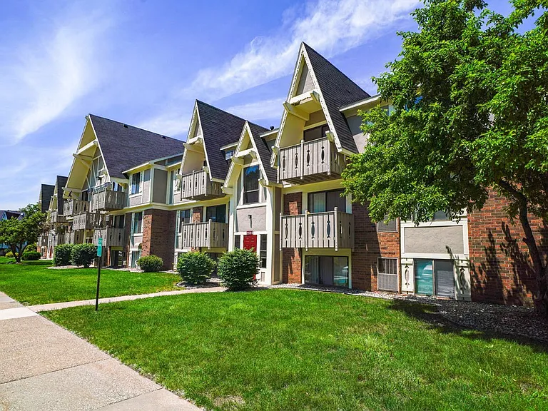 Swiss Valley Apartments — Photo 31