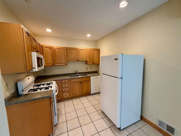436 Thayer St Unit 1