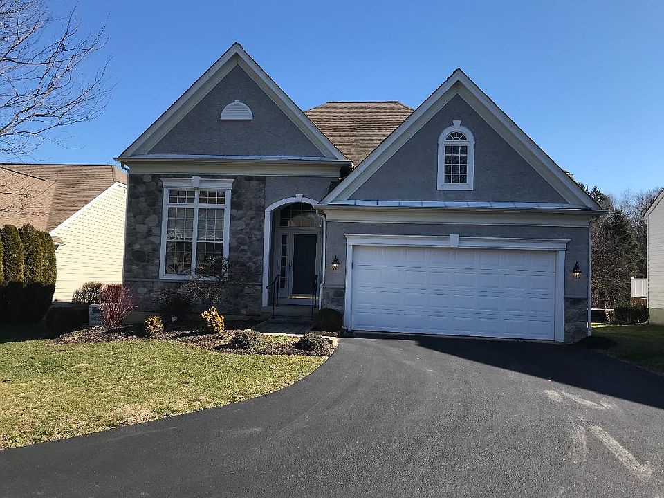 1st image of 114 Violet Dr