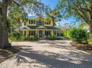 8131 Ronda Ct, Naples, FL 34109
