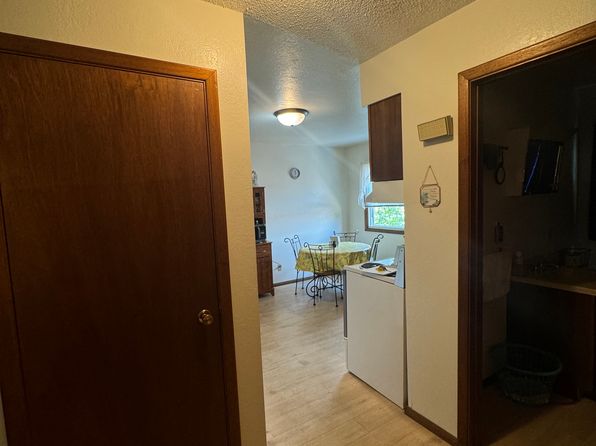 2970 Kane St APT 6, Dubuque, IA 52001