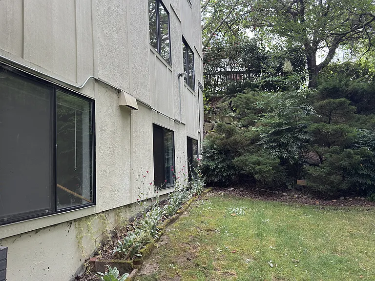 1249 SW 132nd Ln — Photo 21