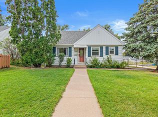 3755 Regent Ave N, Robbinsdale, MN 55422