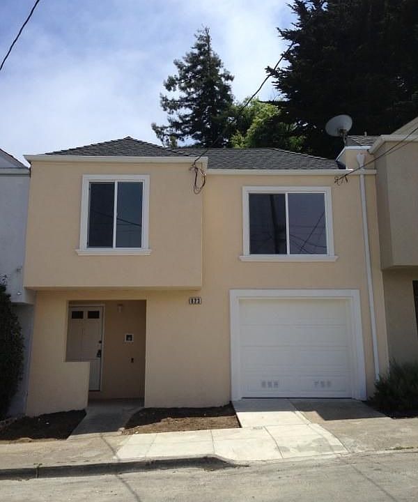 1st image of 823 Dwight St