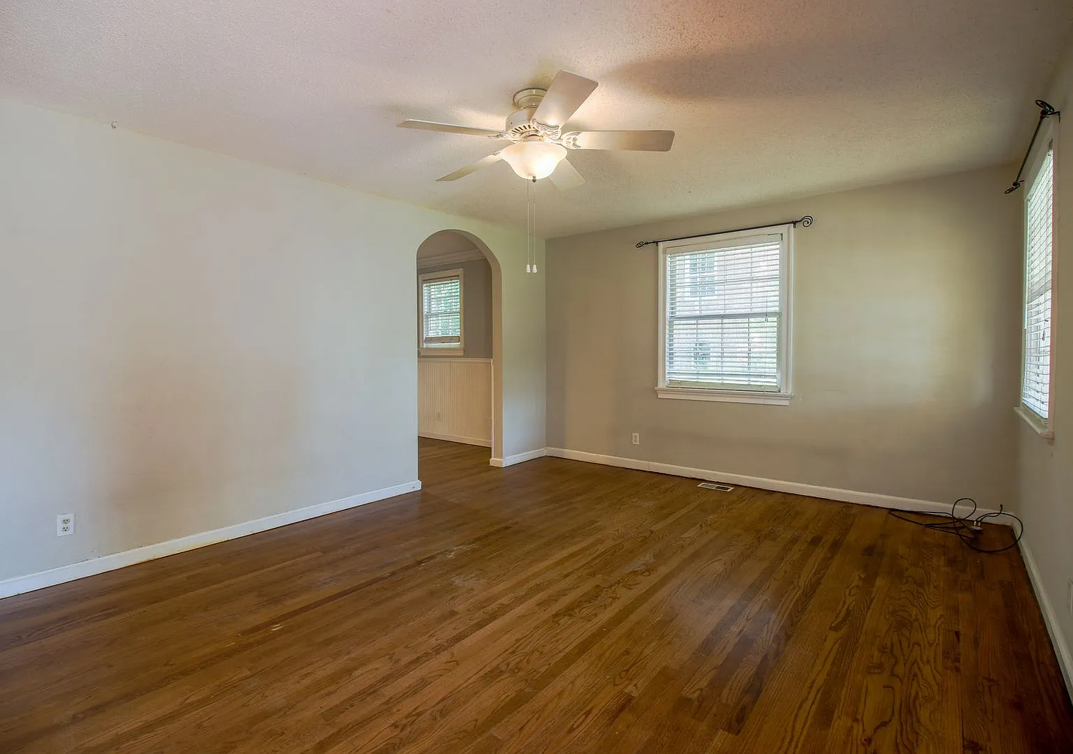 Midtown Brick home — Photo 2