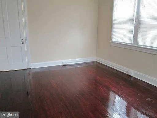 402 Summit Ave #2 — Photo 4