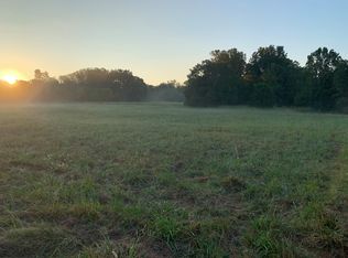 6889 Roasting Ear Rd, Mountain View, AR 72533