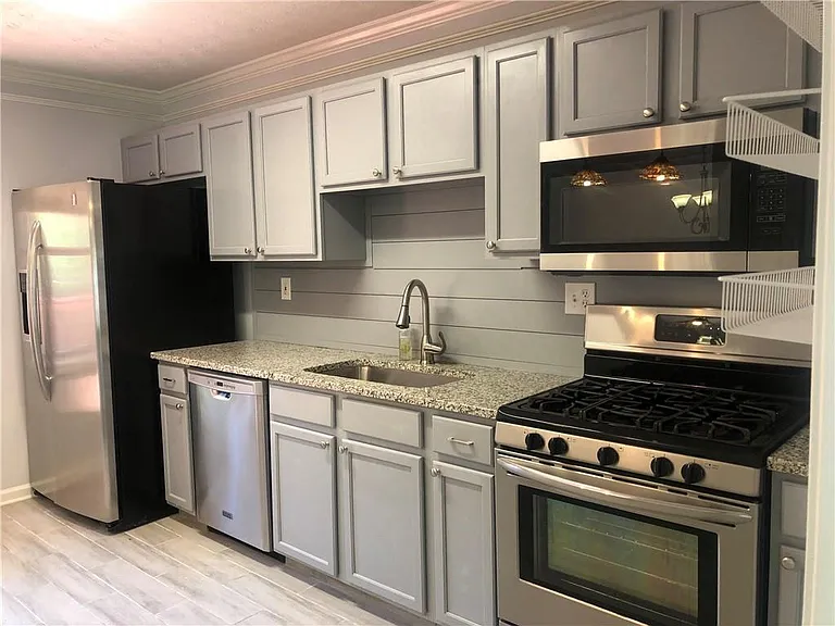 1012 Marina Trace Dr — Photo 9