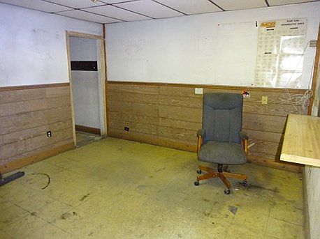 4th image of 8629 Ogden Ave. #Autogarage