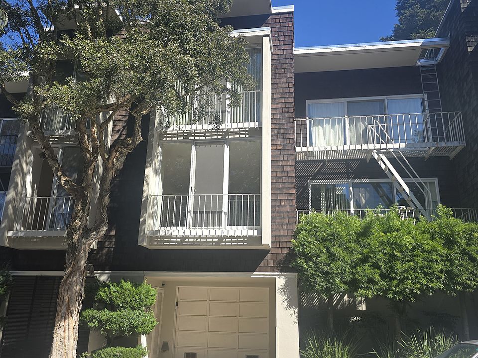 1st image of 172 Locksley Ave #3