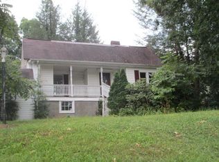 301 Westman St SW, Lenoir, NC 28645