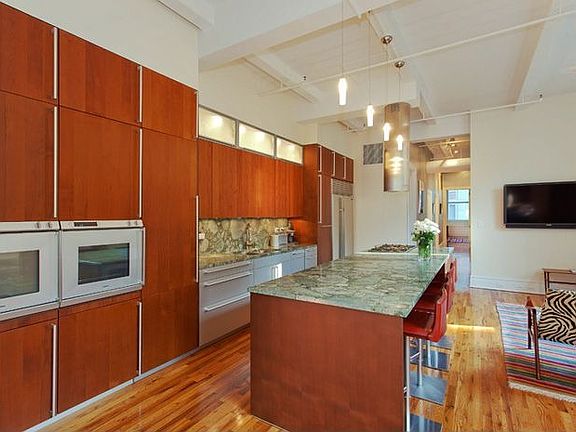 5th image of 28 W 38th St APT 9W
