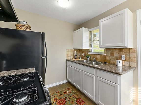 2nd image of 115 Arbor St #11037805