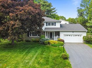 2173 Lynnwood Dr, Niskayuna, NY 12309